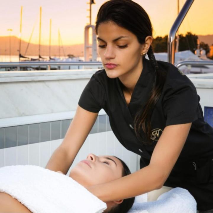 Massages personnalisés à Bord d’un Yacht Cannes